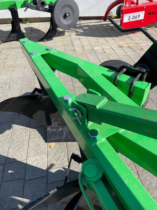 Плуг 3-25 BOMET / ПОЛЬЩА