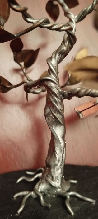 Drzewko szczęścia- rzeźba