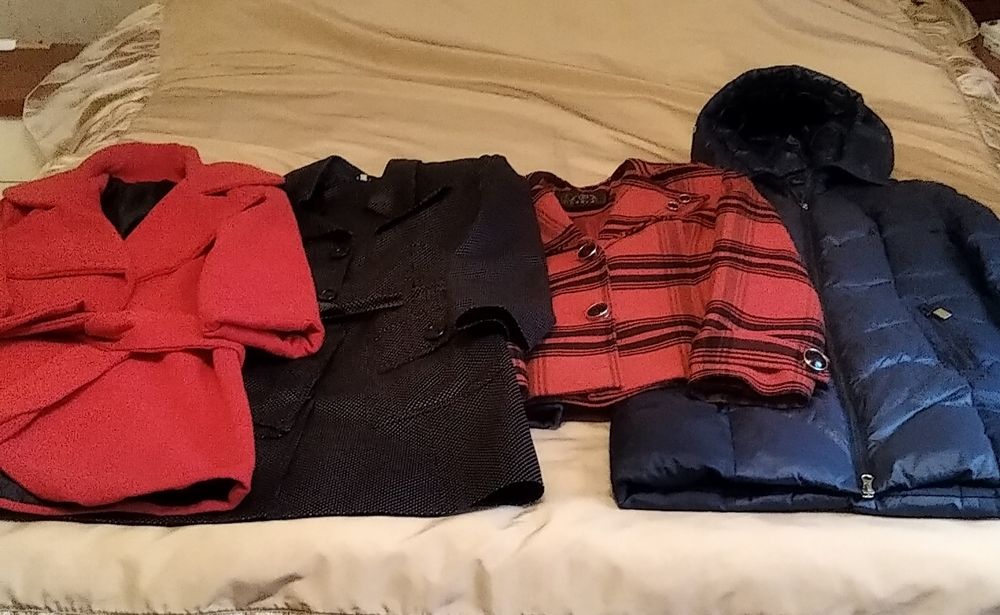 Цена снижена. Полупальто, пыльник, куртка