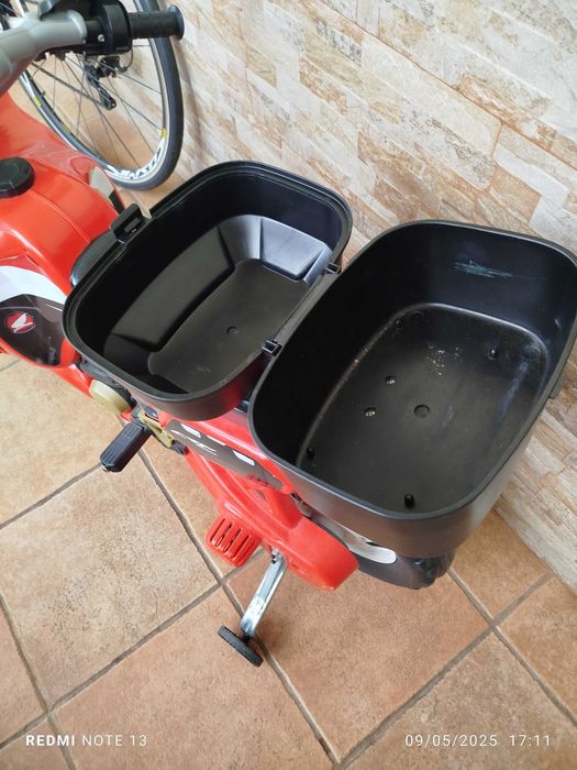 Mota a bateria África Twin V6