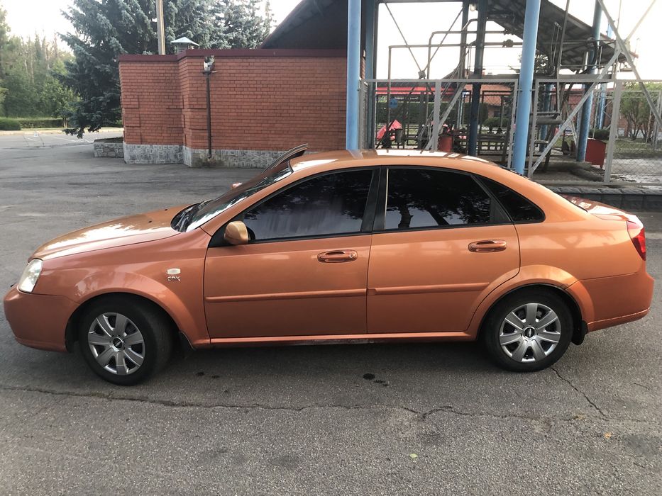 Продаю машину Chevrolet Lacetti