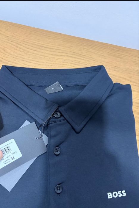 Polo Shirt Boss (azul escuro) tamanhos M e L
