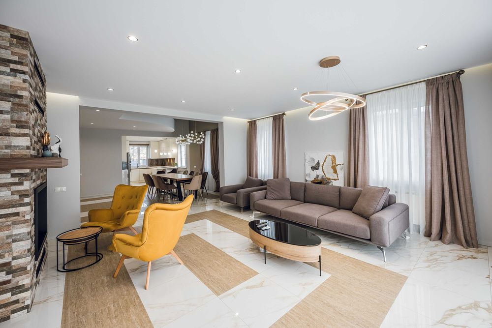 Новий будинок з басейном