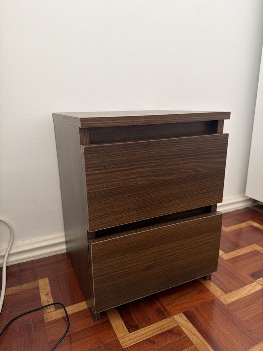 Mesa cabeceira castanho nogueira