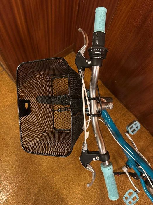 Bicicleta criança como nova (pouco uso) - BTWIN 120 20'' (entregue em mão no distrito do Porto)