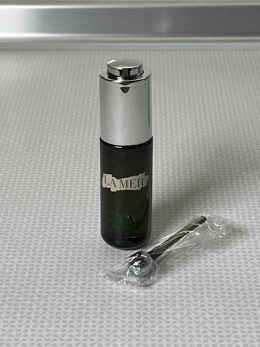 Сироватка для контуру очей La Mer The Lifting Eye Serum