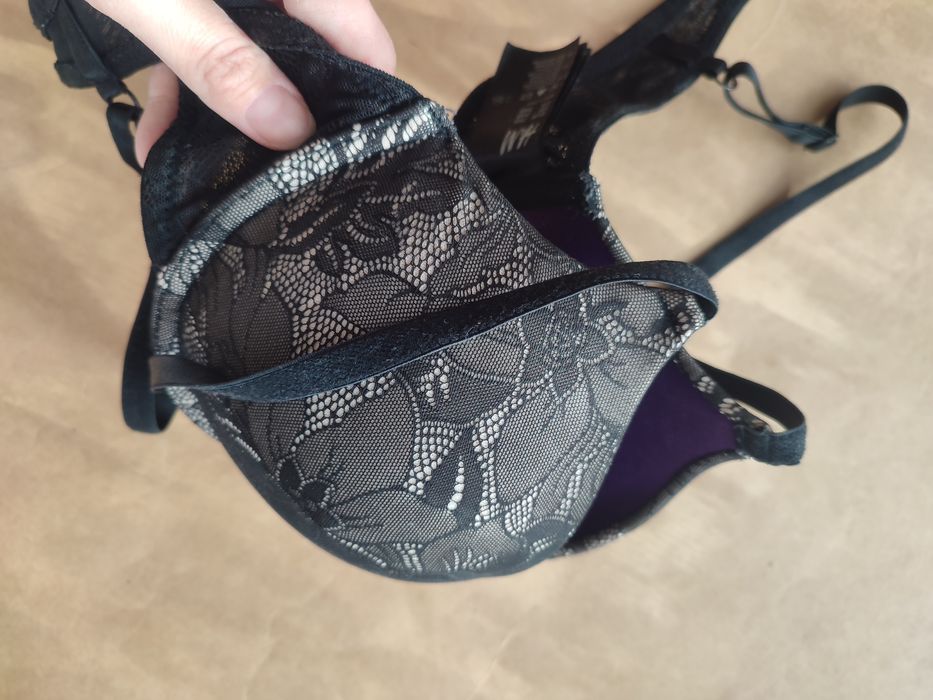 75B biustonosz push up ogromniasty koronkowy H&M