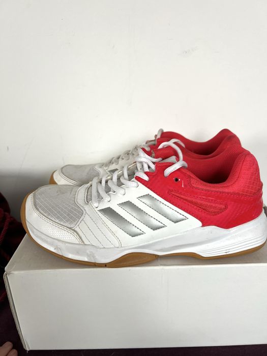 Adidas 38 buty do tenisa na hale sportowe