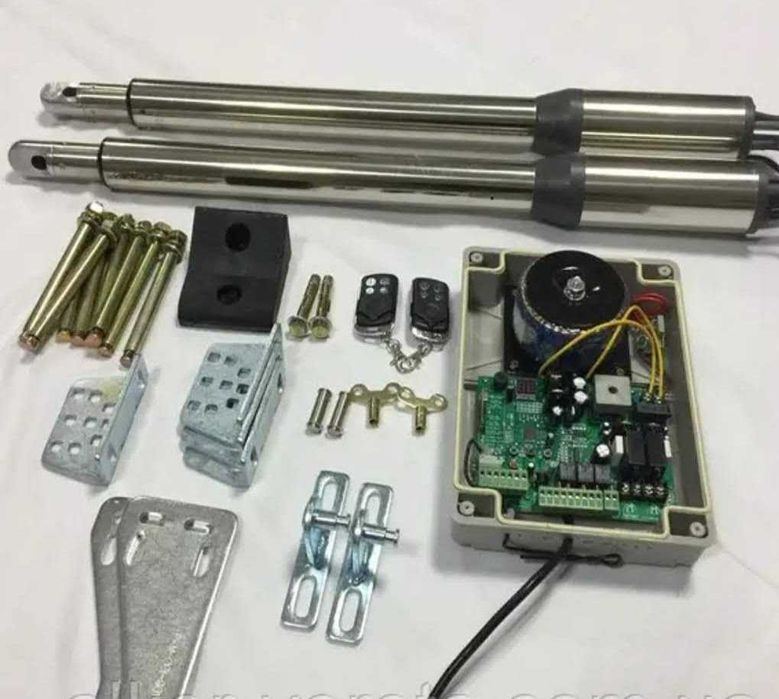 Автоматика для розпашних воріт пульти лампи сигнальні Привід для воріт