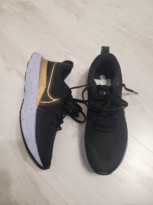 Кроссовки жіночі NIKE REACT Infinity Run Flyknit 2 нові original