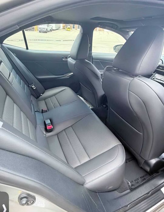 Lexus IS 300      2017
