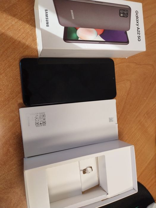 Samsung A22 5G  z oryginalny pudelkiem