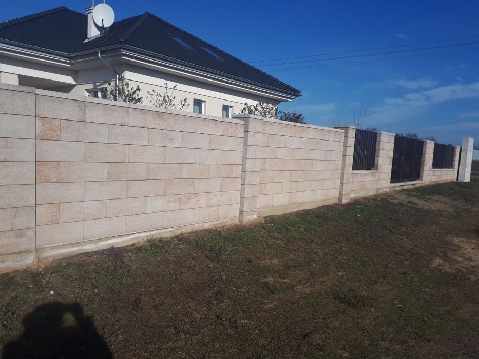 Ogrodzenia murowane z łupka,pustaka,gotowych elementow,łupane