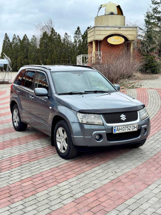 Suzuki Grand Vitara 2.0 Акпп 4WD