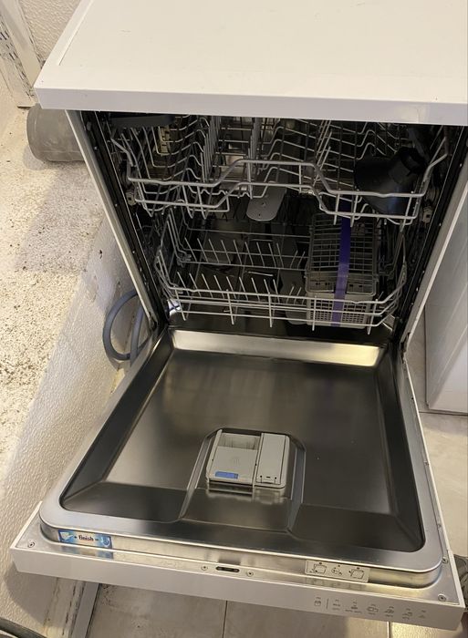 Vendo Maquina de Lavar Louça