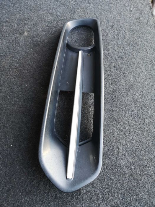 Kratka zderzaka przedniego przód prawa strona SPORT BMW 1 F20 F21 7272566