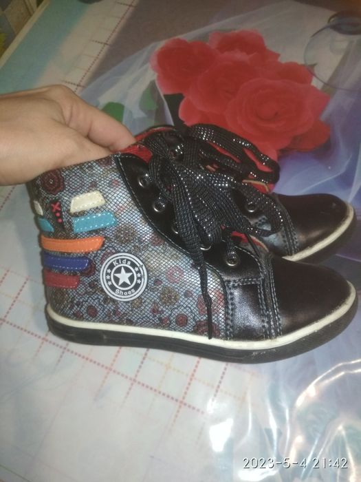 Кеди 25-27 розмір кросівки кроссовки босоніжки боссоножки.