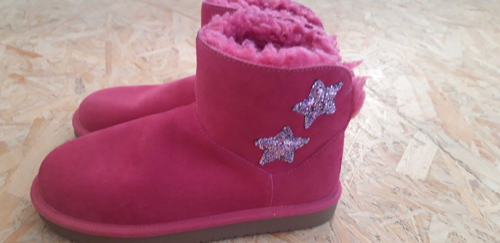 Buty zimowe dla dziewczynki Koolaburra by Ugg rozmiar 33,5 nowe