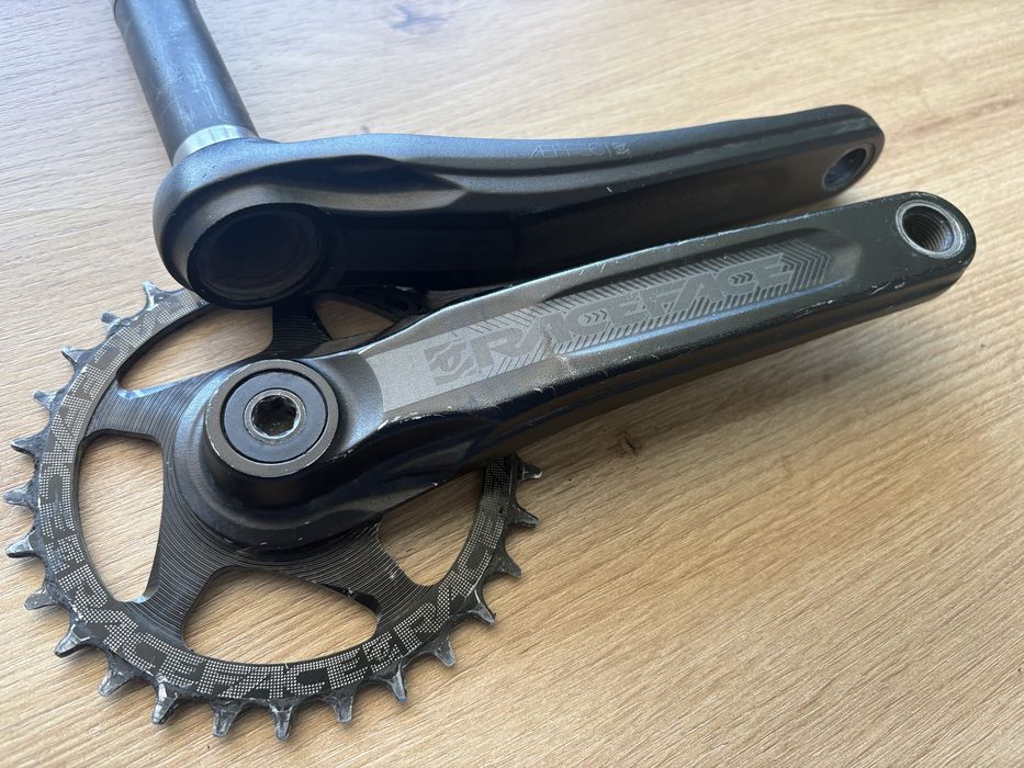 Шатуни MTB Enduro/DH - RaceFace Aeffect 175 мм.