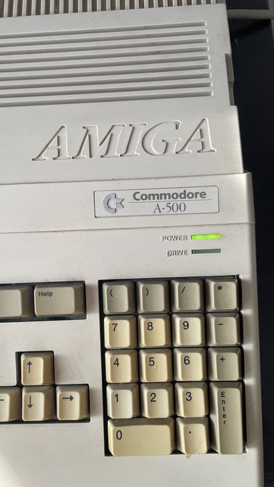 Retro Komputer Commodore Amiga 500