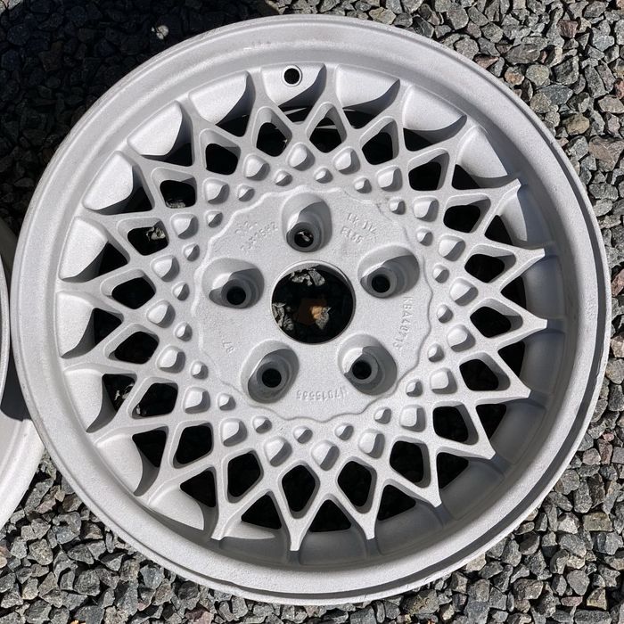 Rial BRABUS автентичні класичні диски до Mercedes 190 w201 w202 w124 w210 w123 w126 R107 Vito VW T3 T4 ідеальний стан після абразивної очистки 1987 р