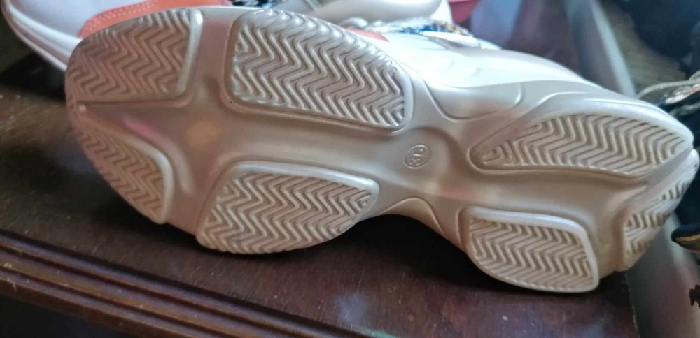 Sapatilhas de mulher 36