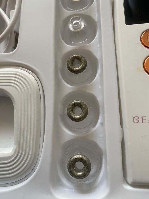 Urządzenie do mikrodermabrazji diamentowej BEAUTIFLY B-Derma PRO