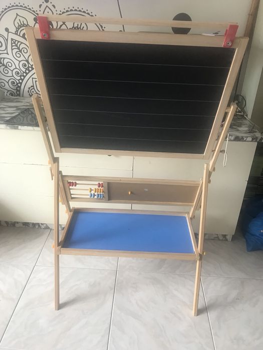 Quadro escolar criança duas faces