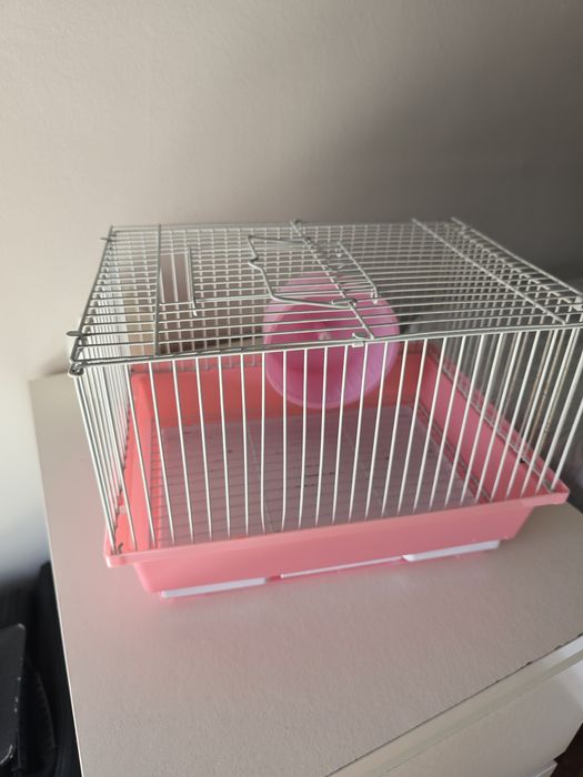 Gaiola de hamster rosa