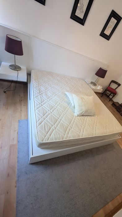 Cama de casal+ cabeceira+colchão