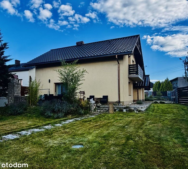 Przestronny dom w pięknej okolicy