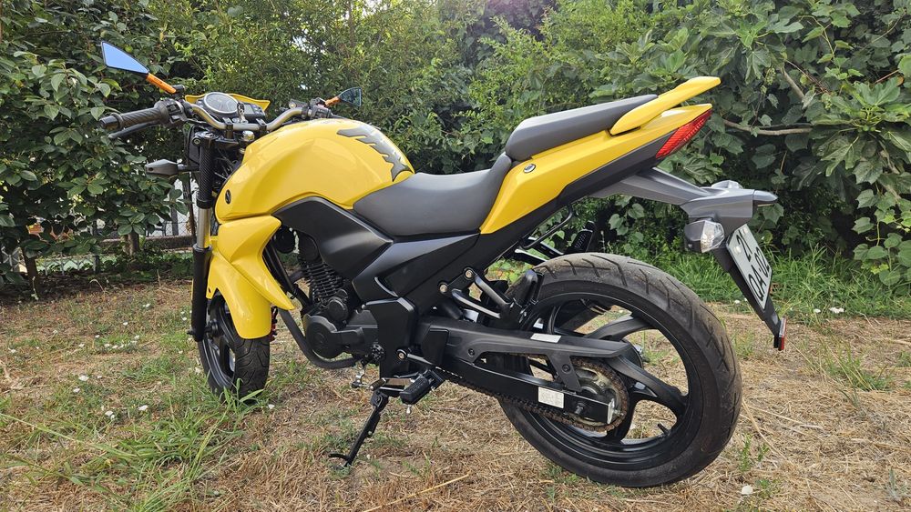 Moto Sym Wolf 125cc Impecável
