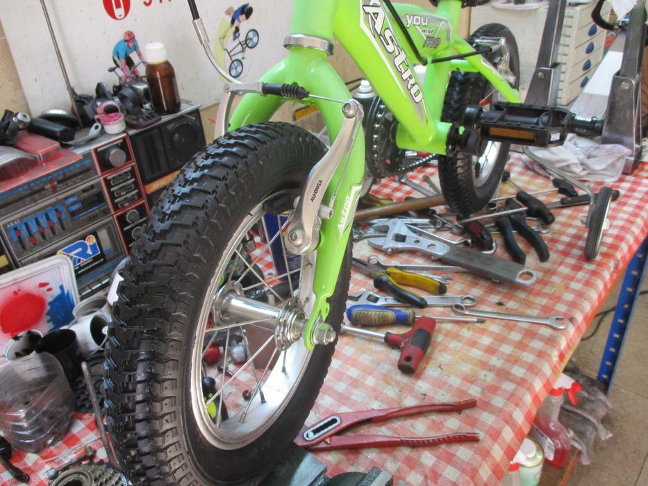 Bicicleta criança 3/4 anos, c/ rodinhas