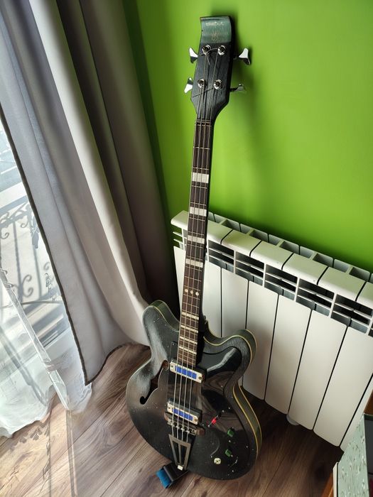 Gitara Basowa Defil