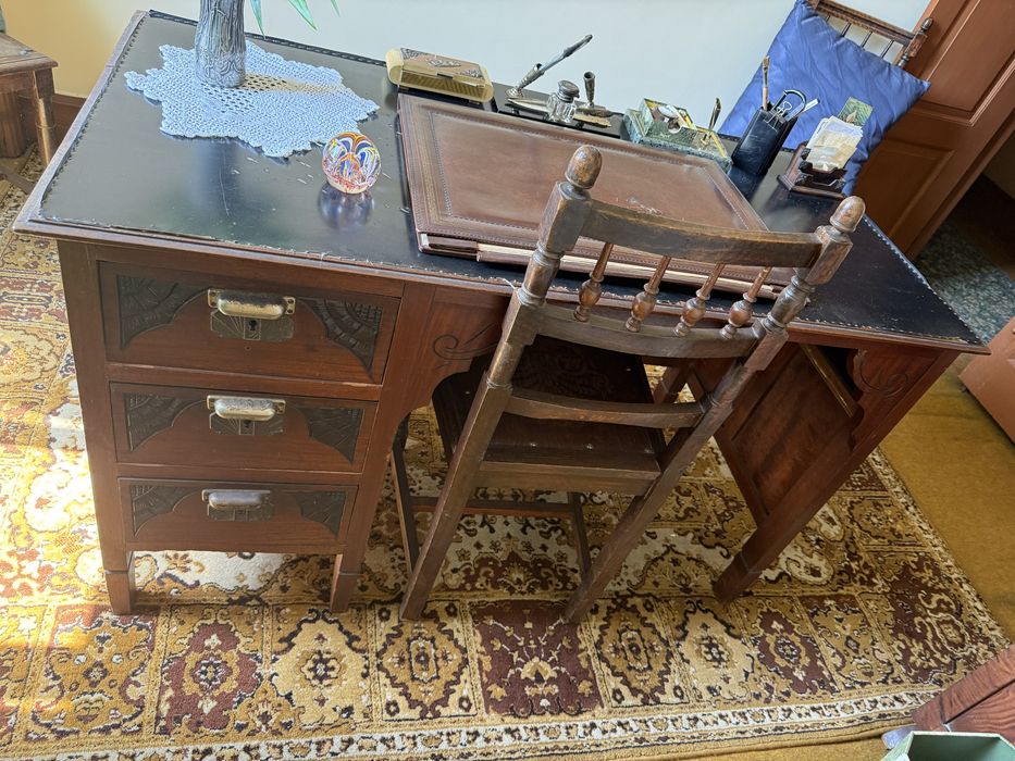 Mesa de escritório em madeira dos anos 70