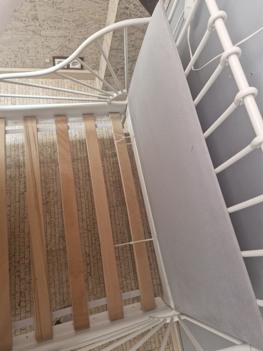 Łóżko białe dla dziewczynki. DOWÓZ