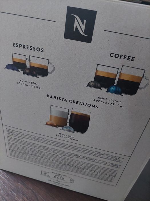 Máquina Nespresso Vertuo Pop + cápsulas - NOVA
