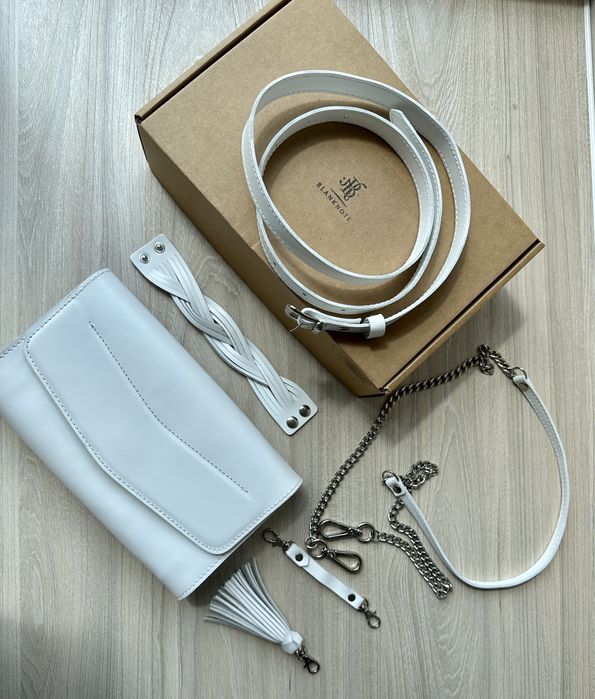 Кожаная женская белая сумка