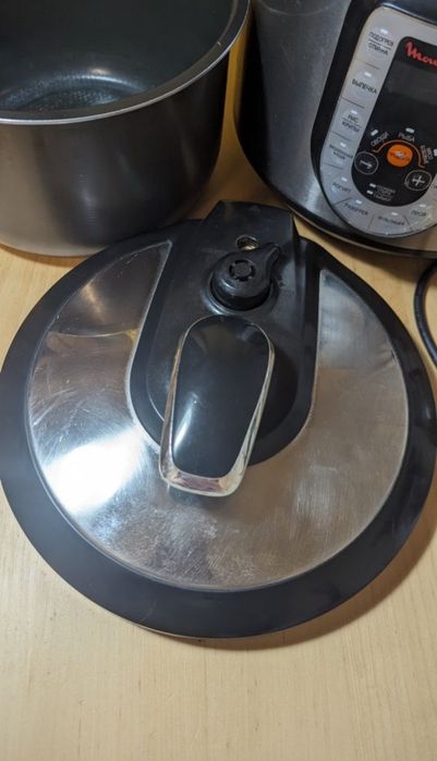 Мультиварка Moulinex CE500E