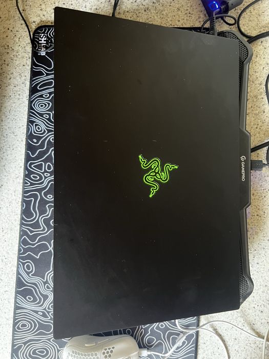 Игровой ноутбук Ryzer