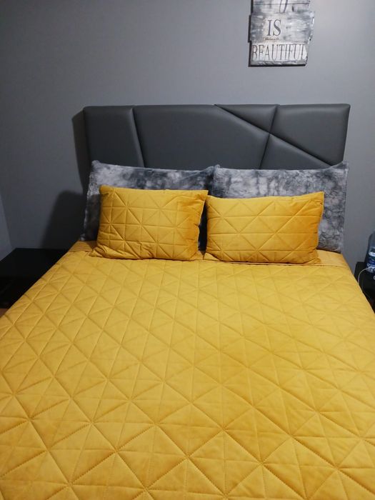 Cama casal otimo estado