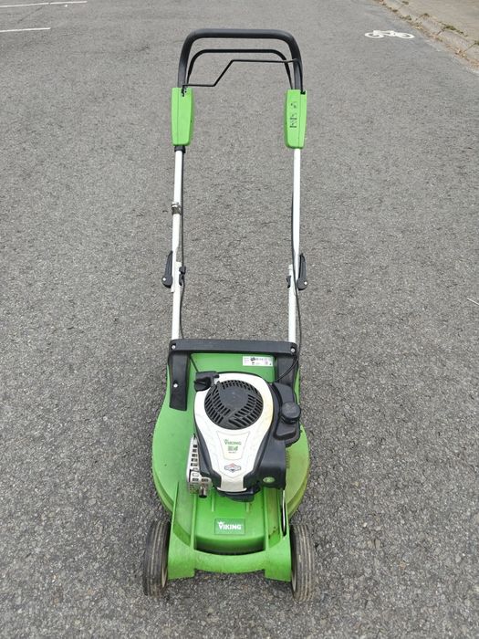 Kosiarka spalinowa  marki VIKING -STIHL model MB448.1 T
