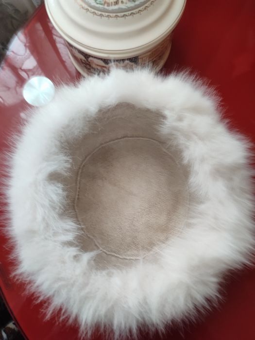 Жіноча зимня шапка пух кроліка