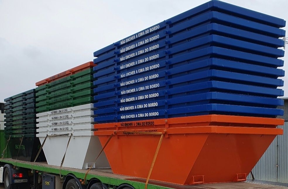 contentores e carrinhas para recolha de todo o tipo de entulho e lixo