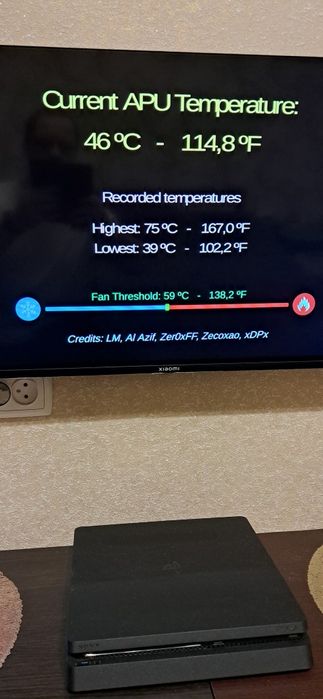 Продам консоль PS4 slim 500