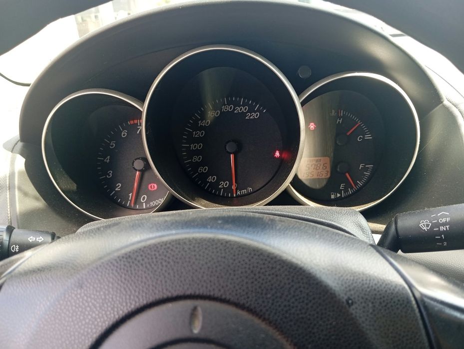 Автомобіль Mazda