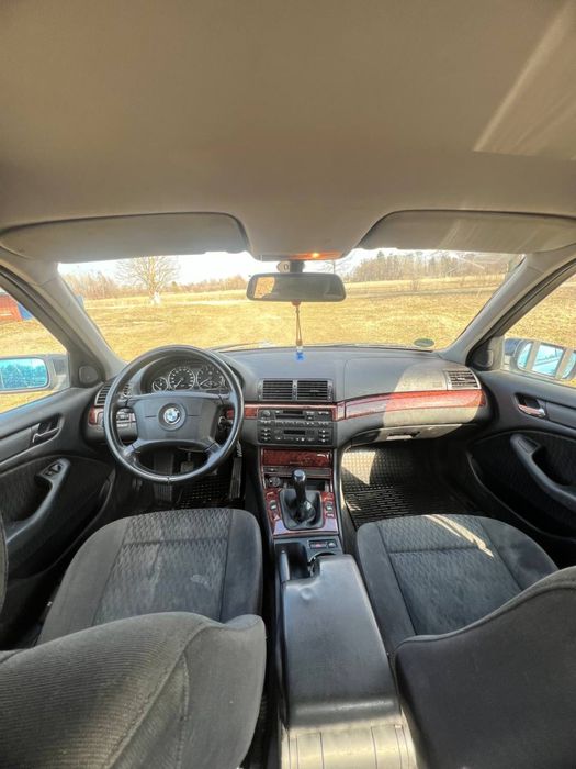 Продам бмв є46 2.0бензин на повному ходу