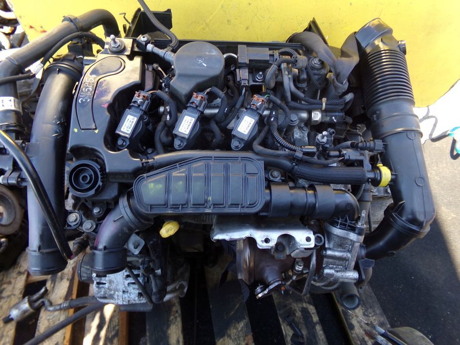 Silnik oryginalny 1.2 THP Citroën C4 Cactus 2016 110KM benzynowy HN01 HNZ