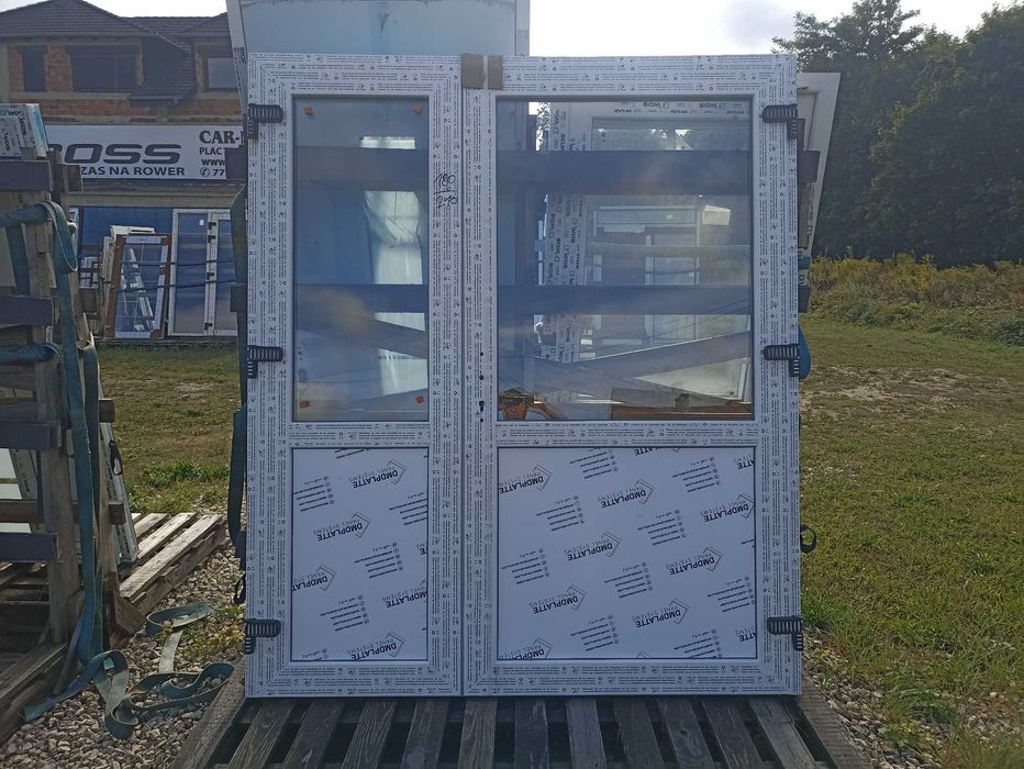 Drzwi zewnętrze pcv 180/210 białe