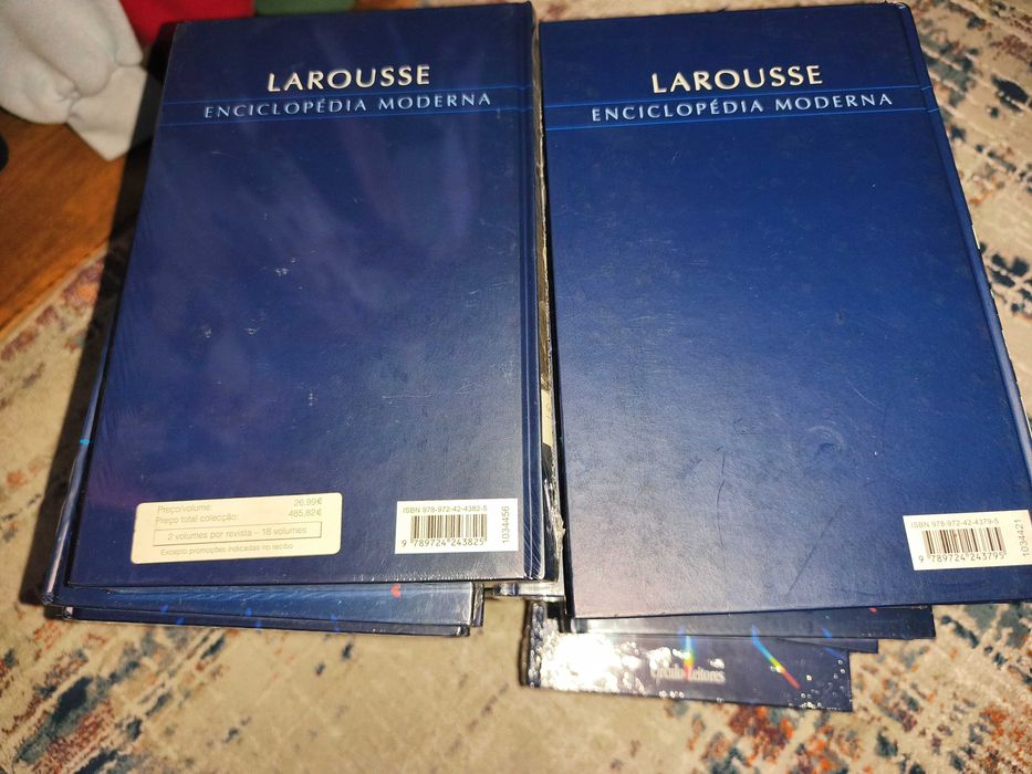 Enciclopédia Moderna Larousse - 18 volumes